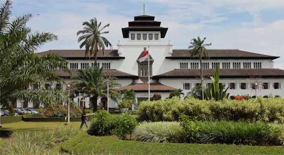 Gedung Sate, a landmark building at the city of Bandung